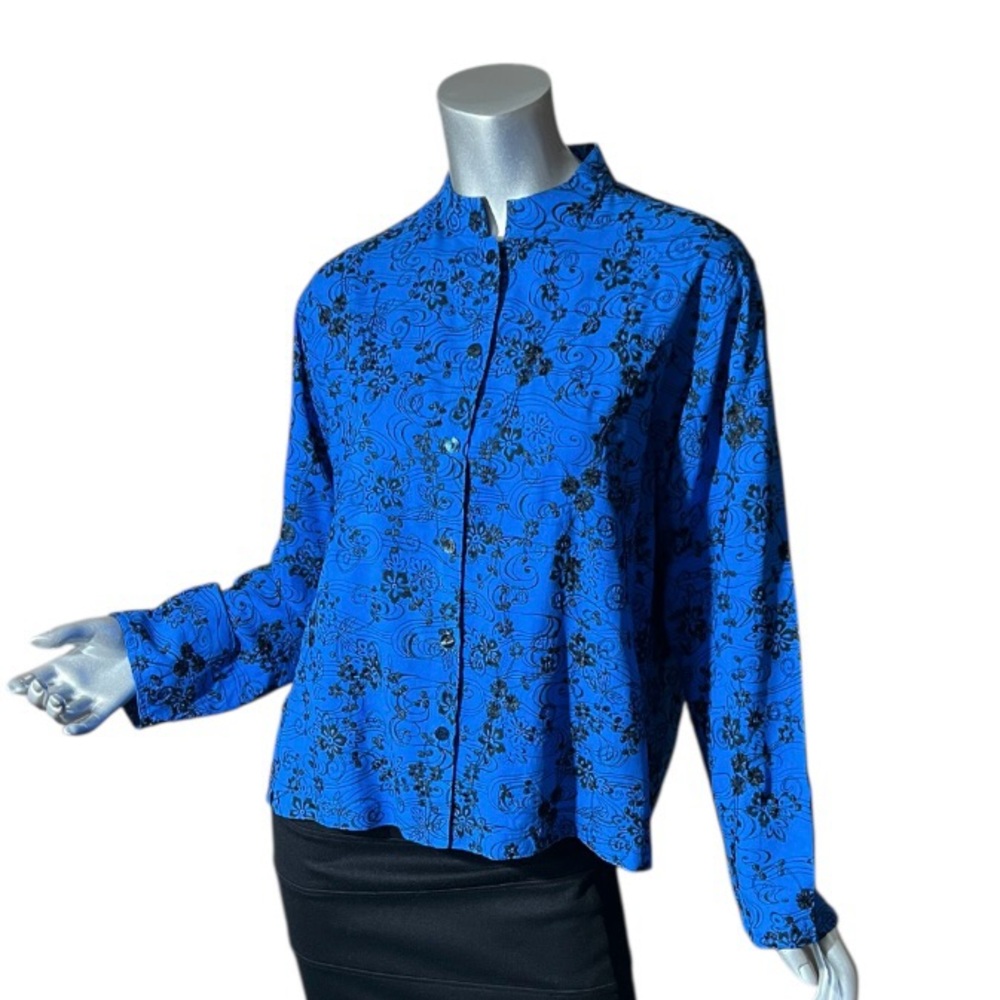 Chico’s Medium Blue & Black Silk Embroidered Mock Neck Button Front Blouse Shirt